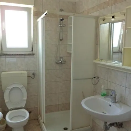 In With Sea View, Terrace, Air Conditioning, Wifi 633-2 Apartman *