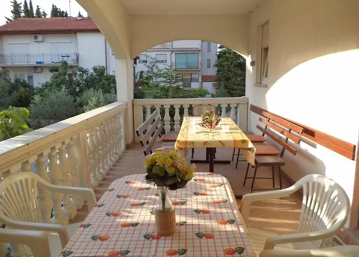 In With Sea View, Terrace, Air Conditioning, Wifi 633-2 Apartman