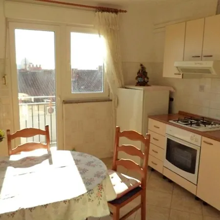 Апартаменты In With Sea View, Terrace, Air Conditioning, Wifi 633-2 *