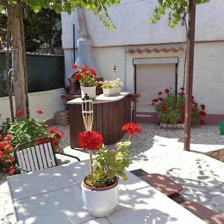 In With Sea View, Terrace, Air Conditioning, Wifi 633-2 דירה *