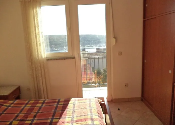 Apartment In With Sea View, Terrace, Air Conditioning, Wifi 633-2