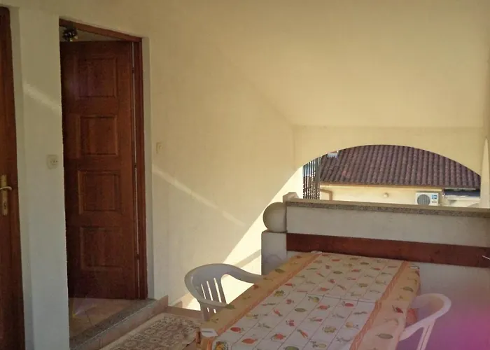 Apartment In With Sea View, Terrace, Air Conditioning, Wifi 633-2